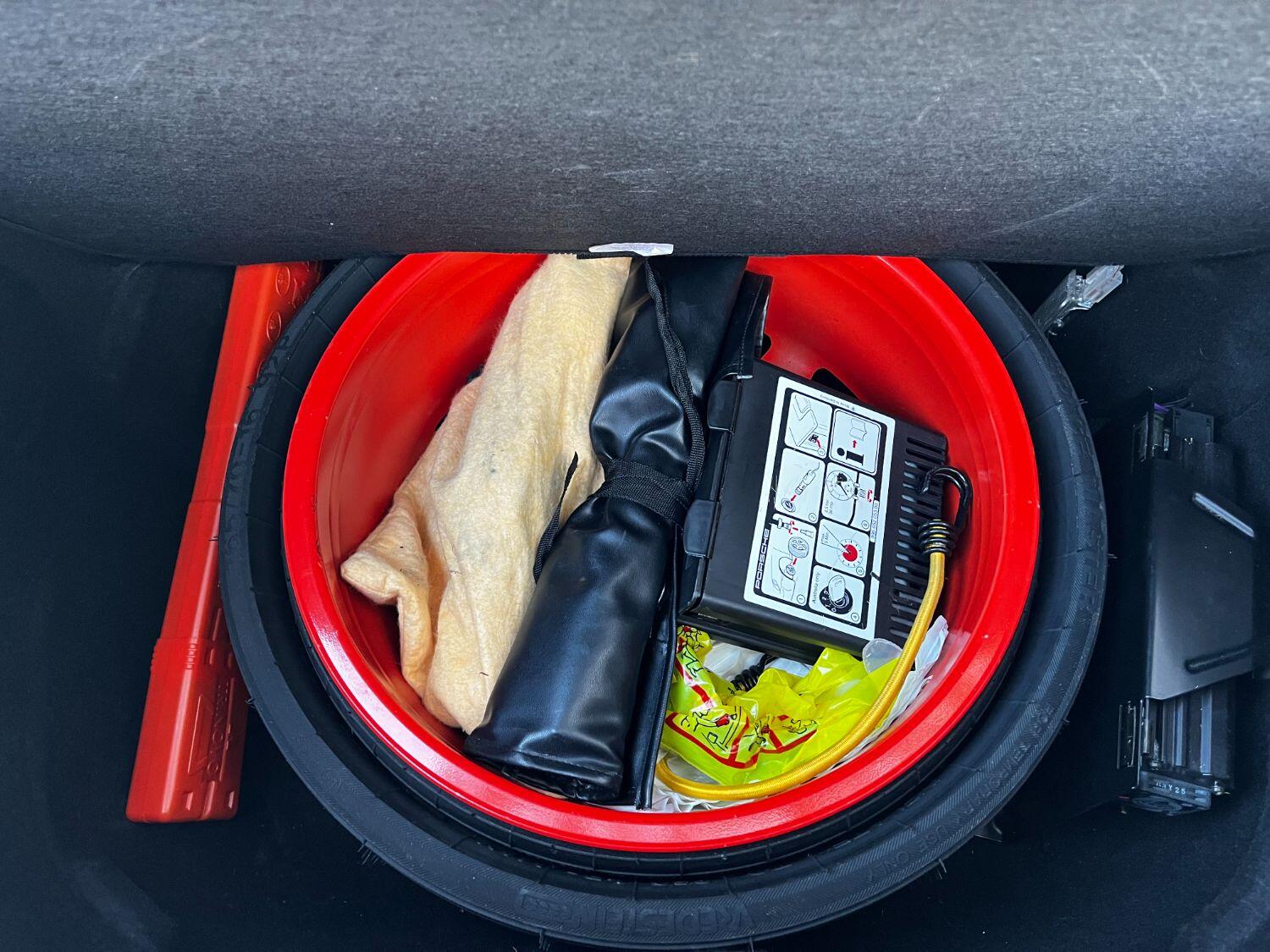 Used Porsche 911 2004 for sale - 76794641: Photo 37