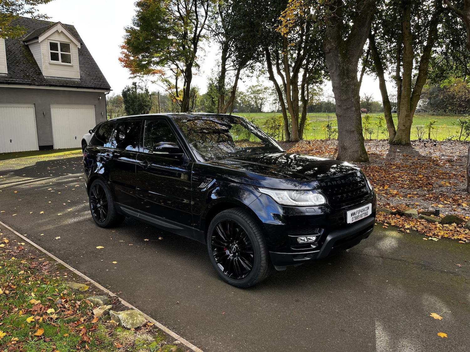 Used Land Rover Range Rover Sport 2014 for sale - 76769686: Photo 1