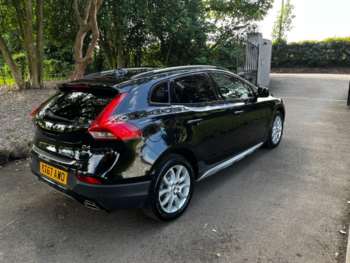 Used Volvo V40 Cross Country 2017 for sale - 75053542: Photo