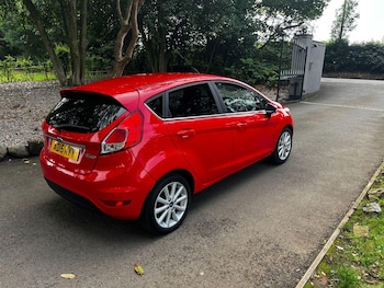 Used Ford Fiesta 2015 for sale - 75349321: Photo