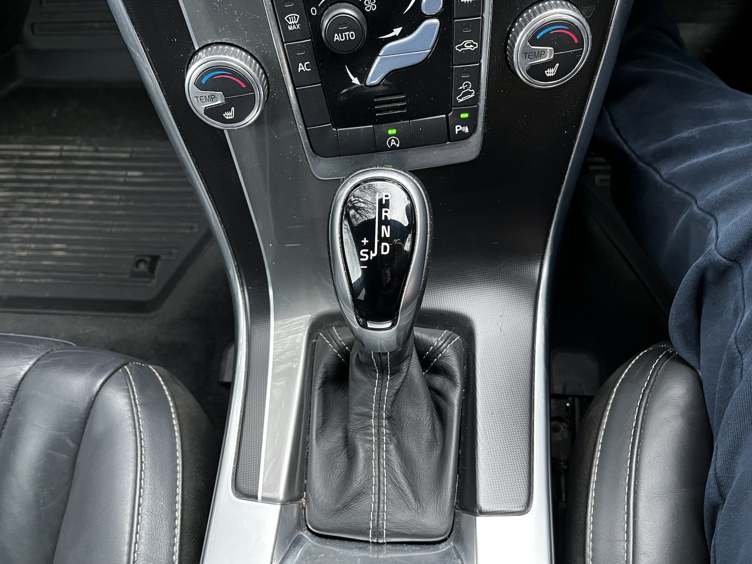 Used Volvo XC60 2017 for sale - 77453428: Photo 29