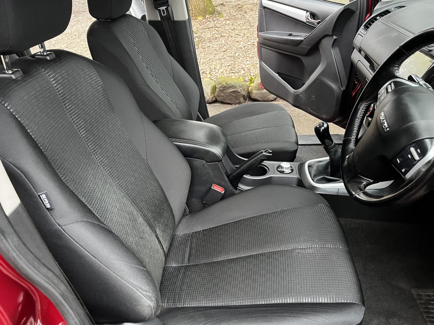 Used Isuzu D-Max 2018 for sale - 77385192: Photo 10