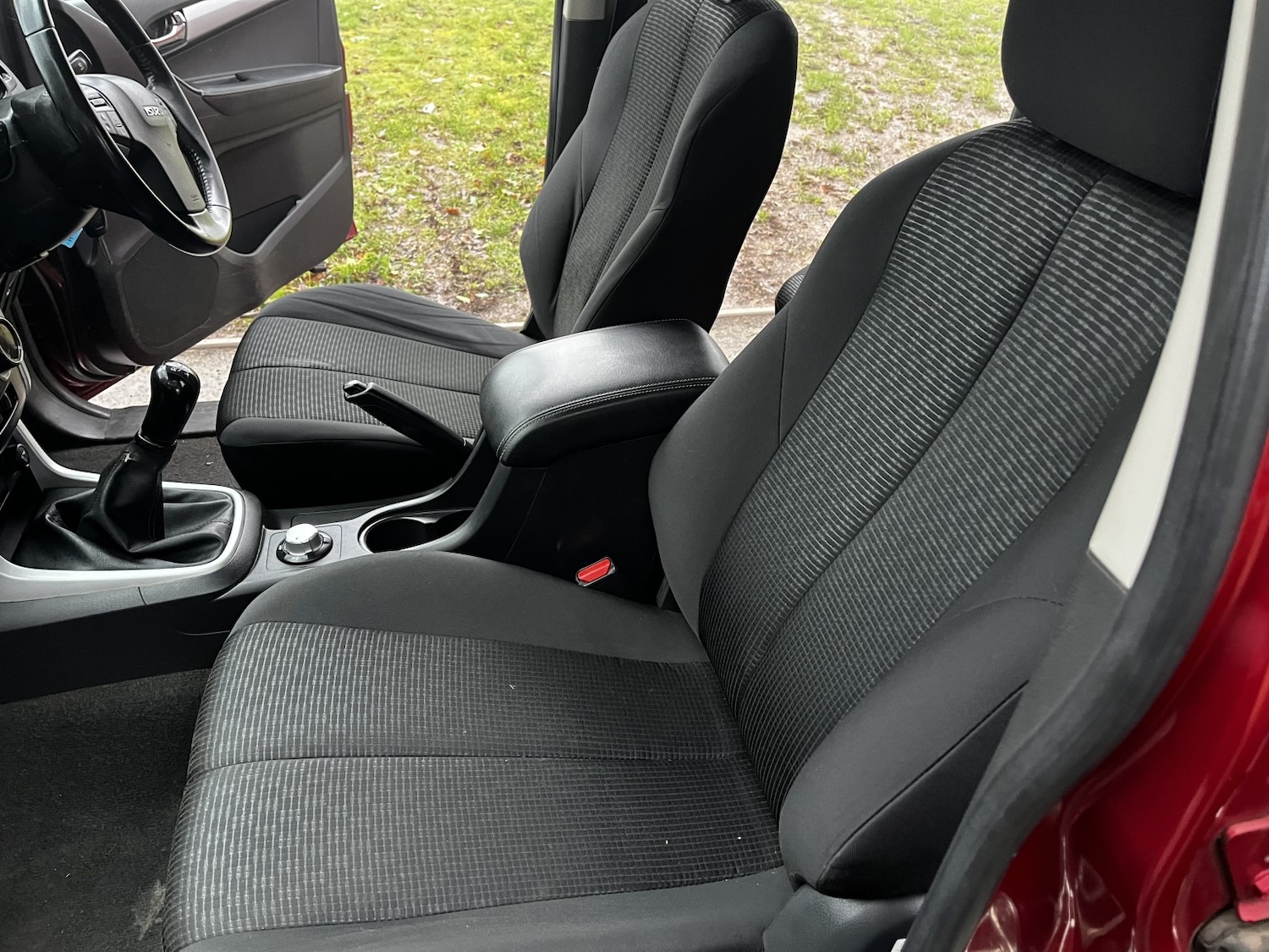 Used Isuzu D-Max 2018 for sale - 77385192: Photo 12