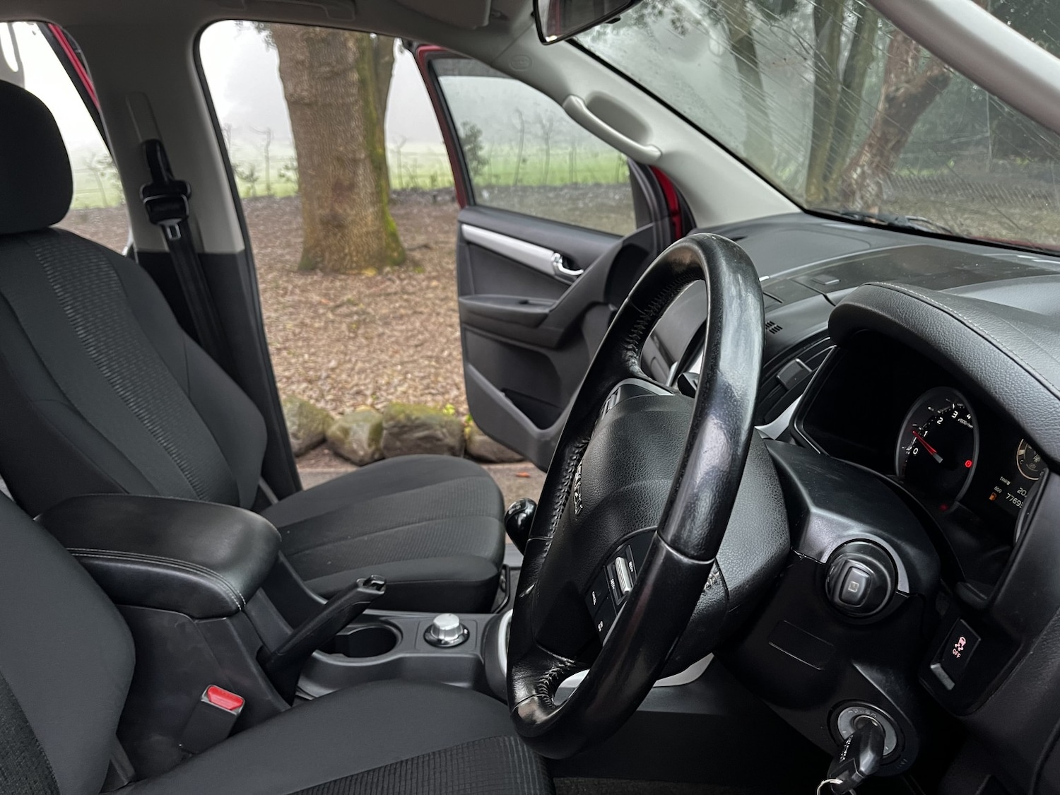 Used Isuzu D-Max 2018 for sale - 77385192: Photo 18