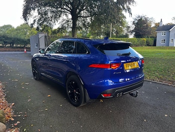 Used Jaguar F-Pace 2018 for sale - 75909229: Photo