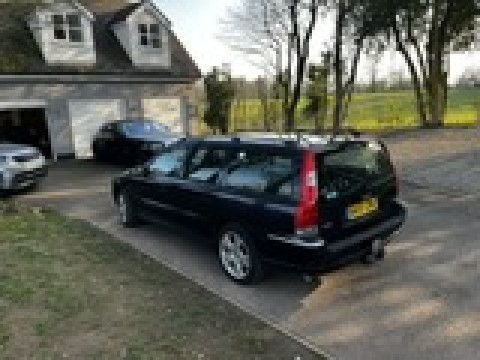 Used Volvo V70 2007 for sale - 77977080: Photo 3