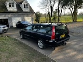 Used Volvo V70 2007 for sale - 77977080: Photo