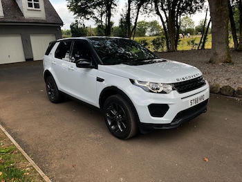 Used Land Rover Discovery Sport 2018 for sale - 75598860: Photo