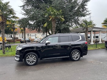 Used Toyota Land Cruiser 2023 for sale - 78420527: Photo