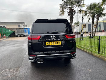 Used Toyota Land Cruiser 2023 for sale - 78420527: Photo