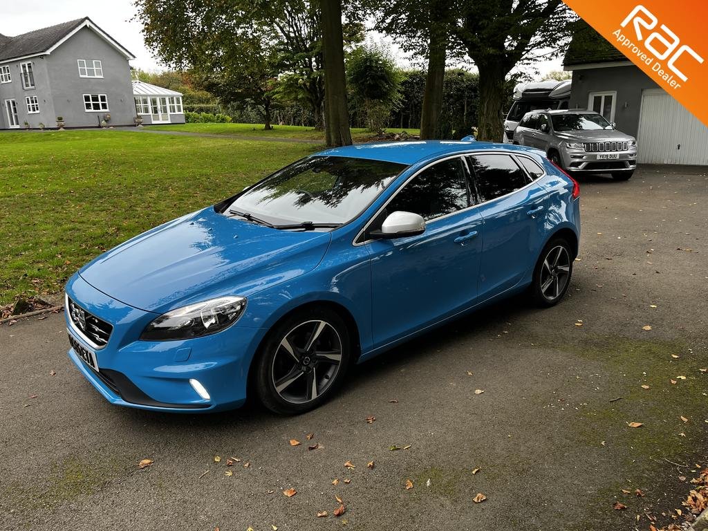 Used Volvo V40 2015 for sale - 76005634: Photo 1