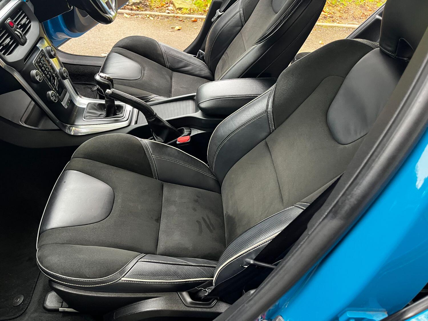 Used Volvo V40 2015 for sale - 76005634: Photo 12