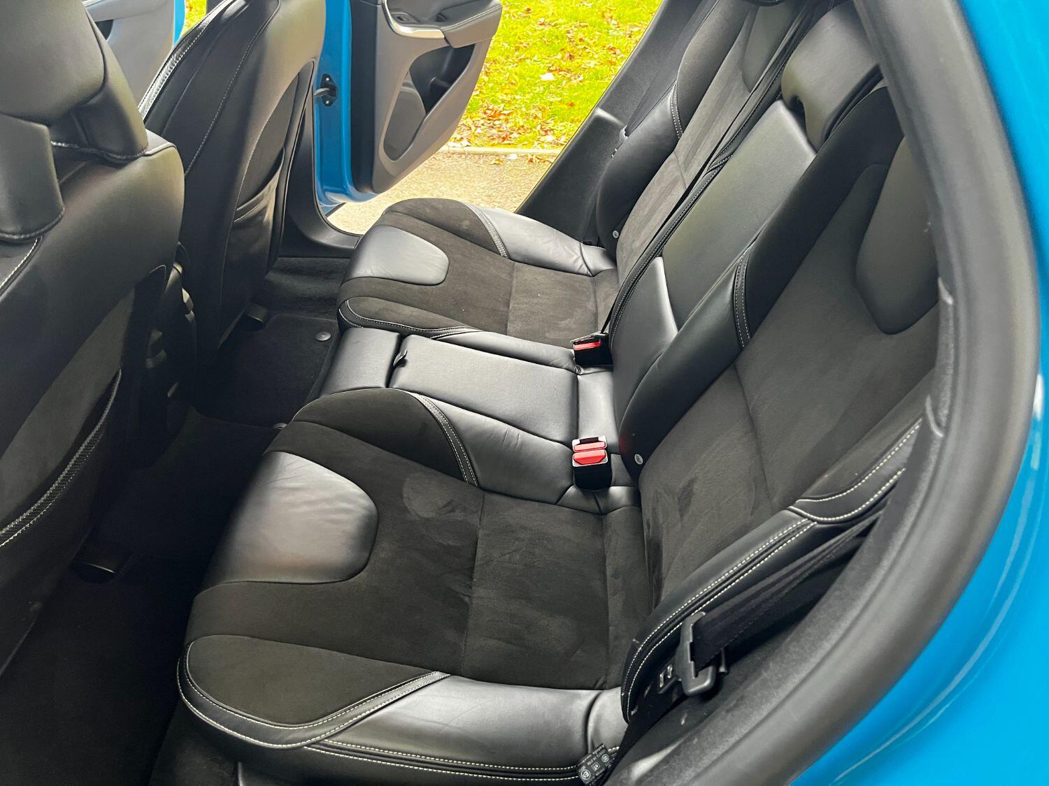 Used Volvo V40 2015 for sale - 76005634: Photo 14