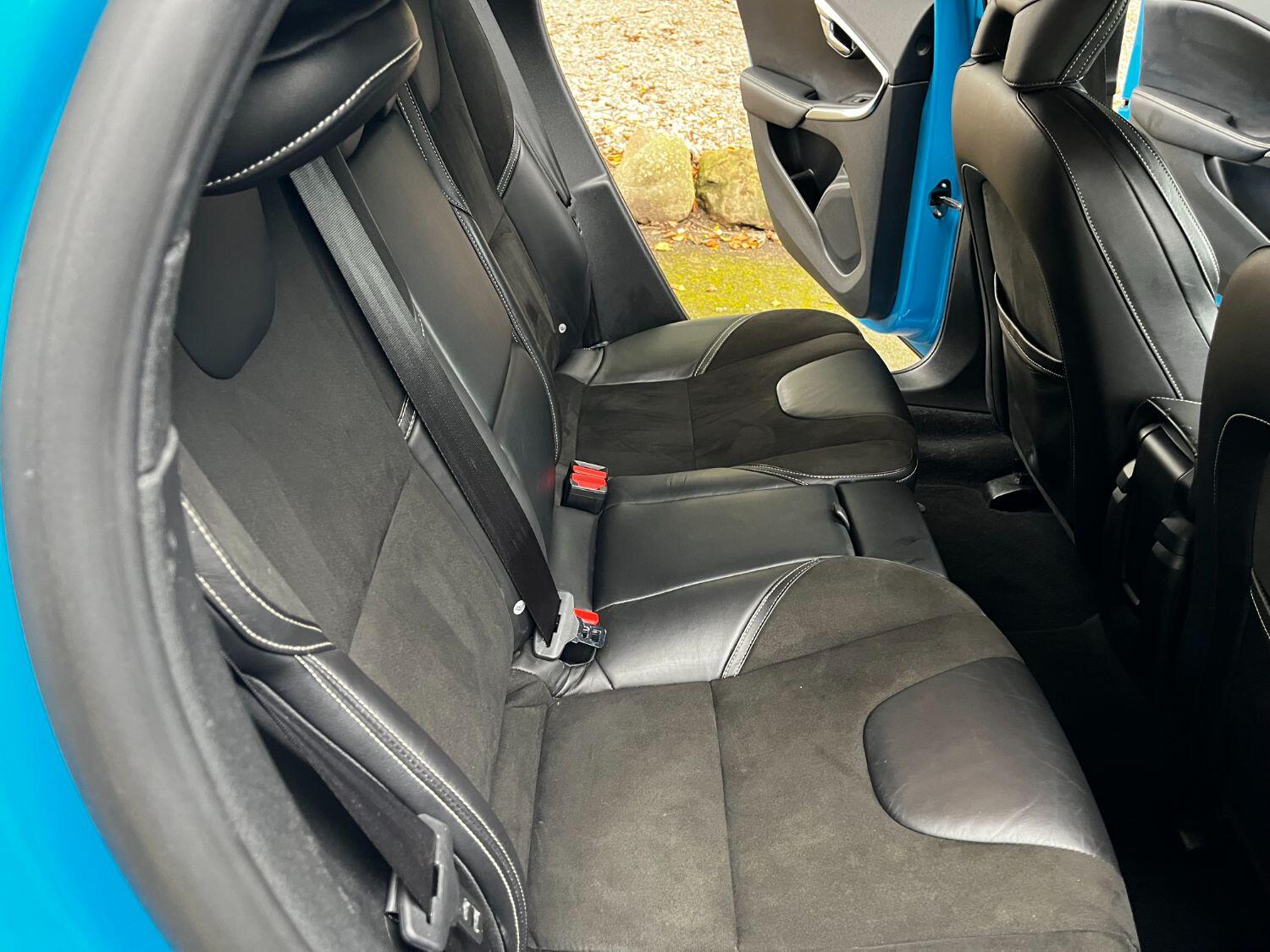 Used Volvo V40 2015 for sale - 76005634: Photo 16