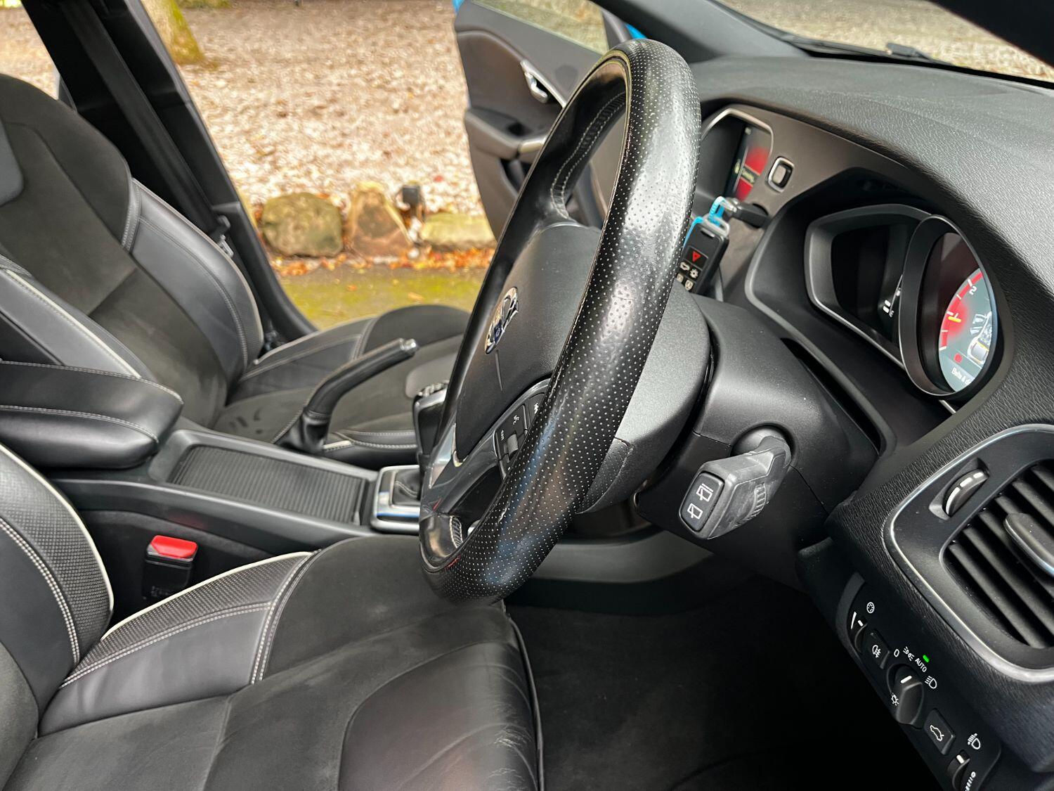 Used Volvo V40 2015 for sale - 76005634: Photo 18