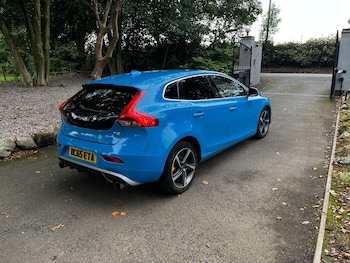 Used Volvo V40 2015 for sale - 76005634: Photo