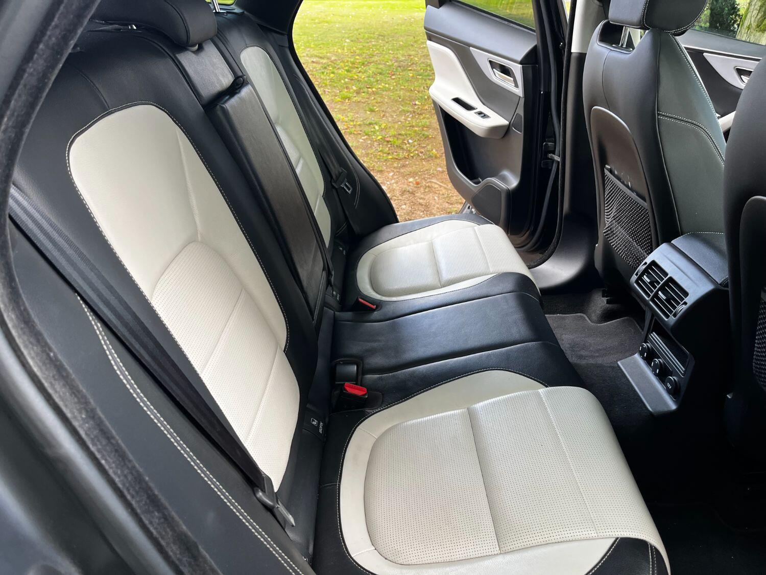 Used Jaguar F-Pace 2017 for sale - 76063828: Photo 16