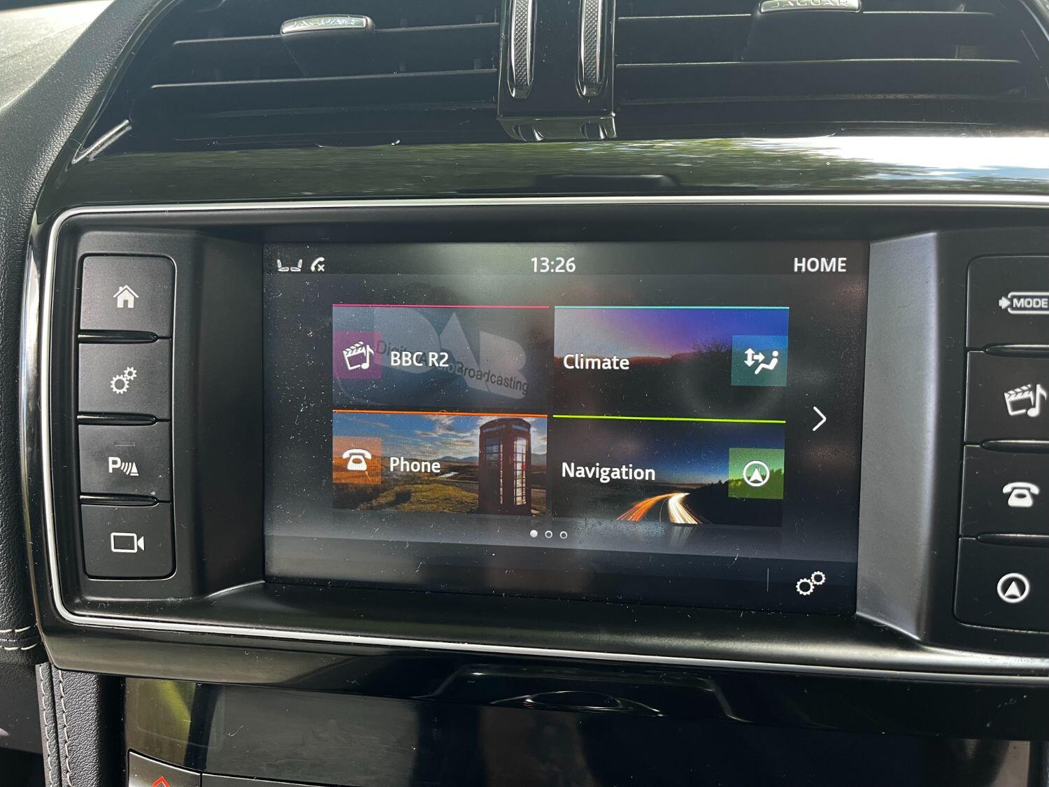 Used Jaguar F-Pace 2017 for sale - 76063828: Photo 28