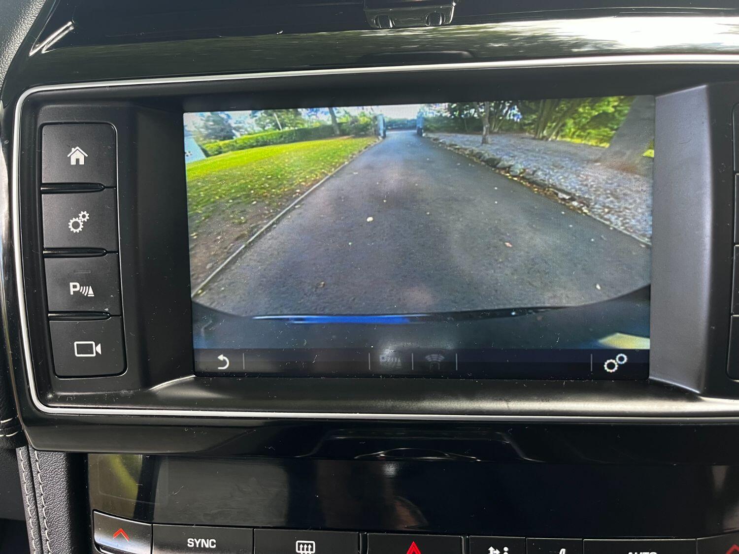 Used Jaguar F-Pace 2017 for sale - 76063828: Photo 29