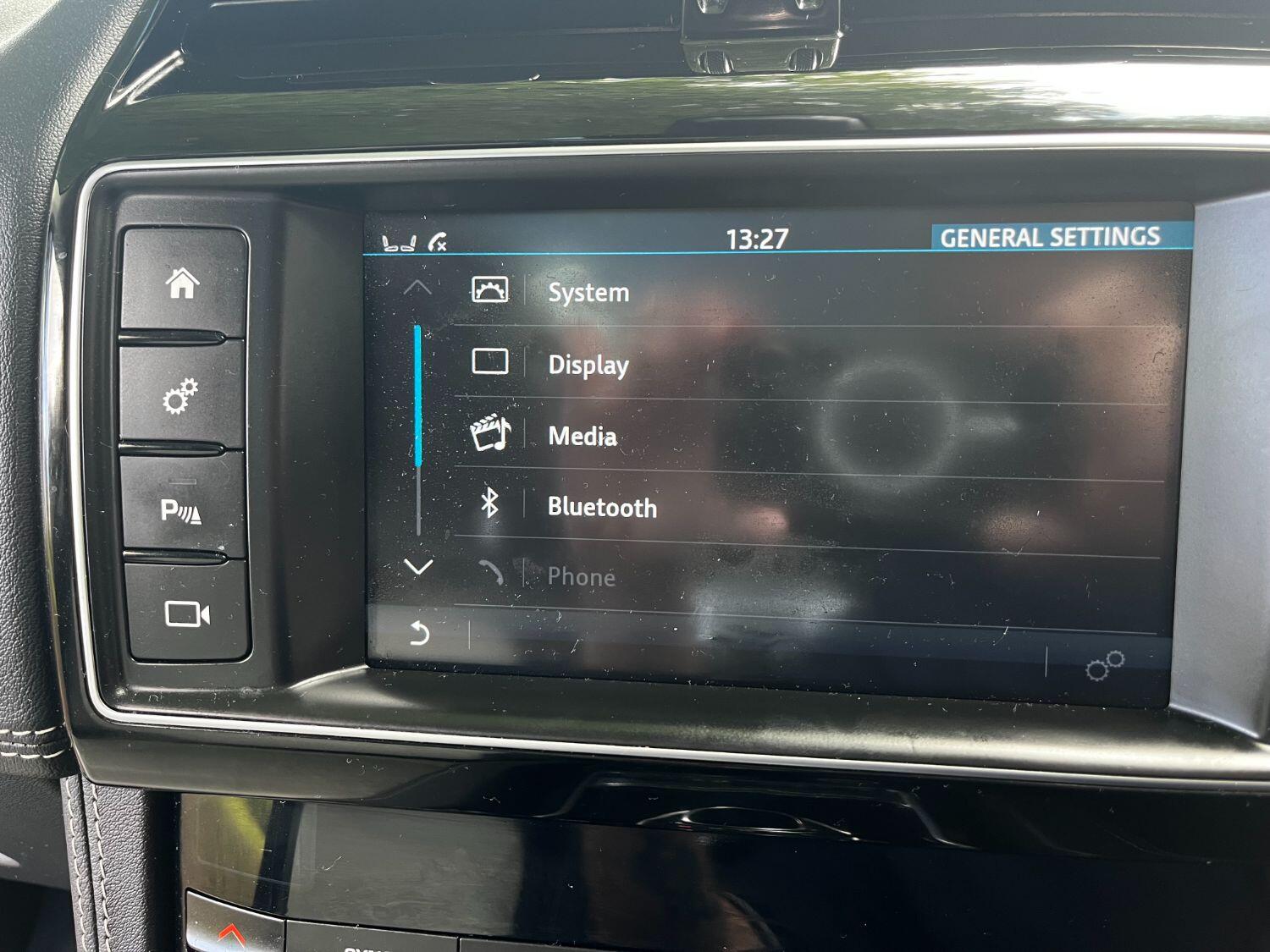 Used Jaguar F-Pace 2017 for sale - 76063828: Photo 31