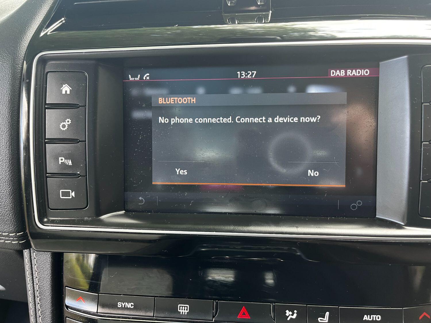Used Jaguar F-Pace 2017 for sale - 76063828: Photo 32