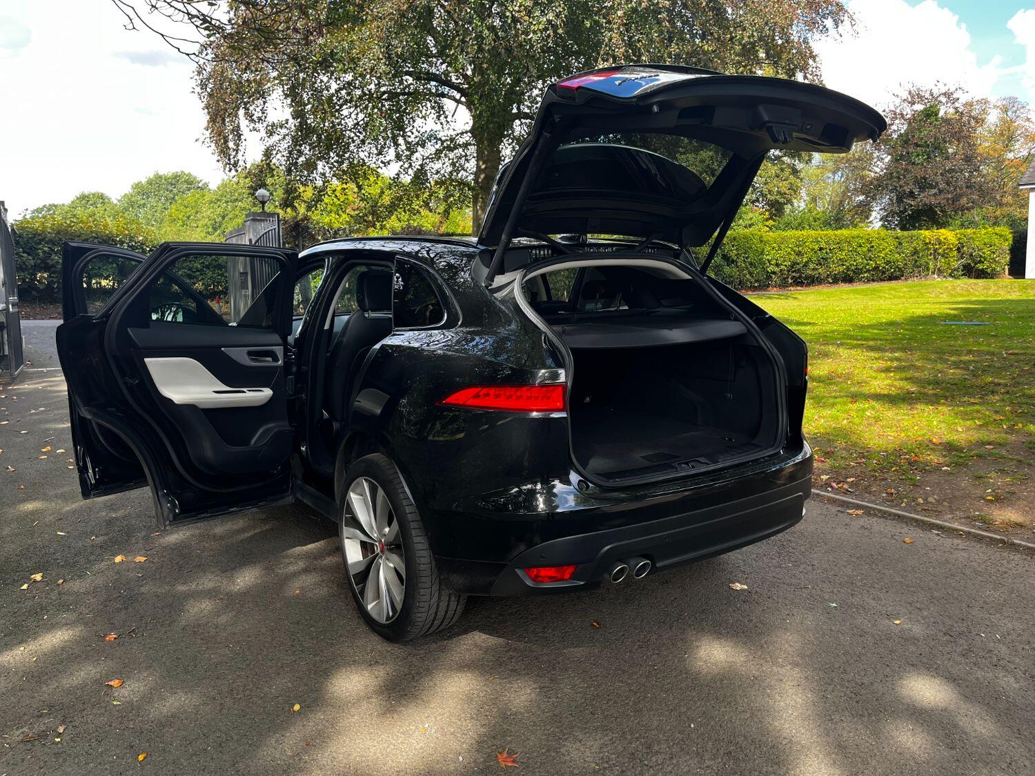 Used Jaguar F-Pace 2017 for sale - 76063828: Photo 38