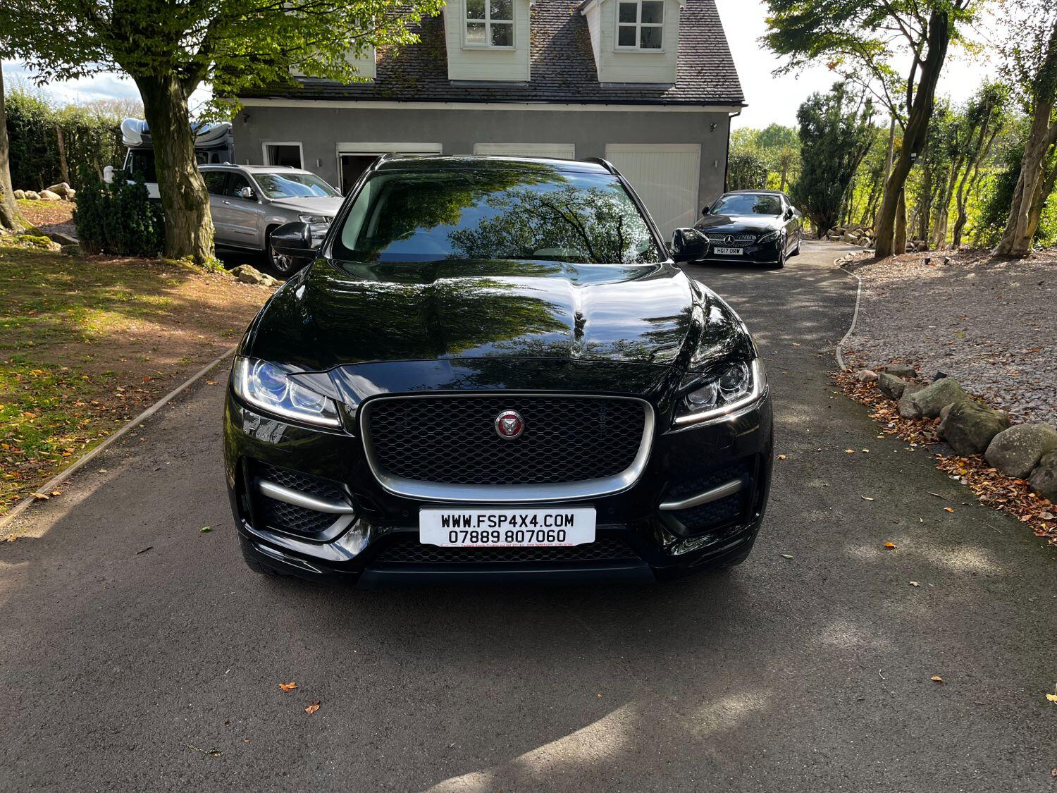 Used Jaguar F-Pace 2017 for sale - 76063828: Photo 7