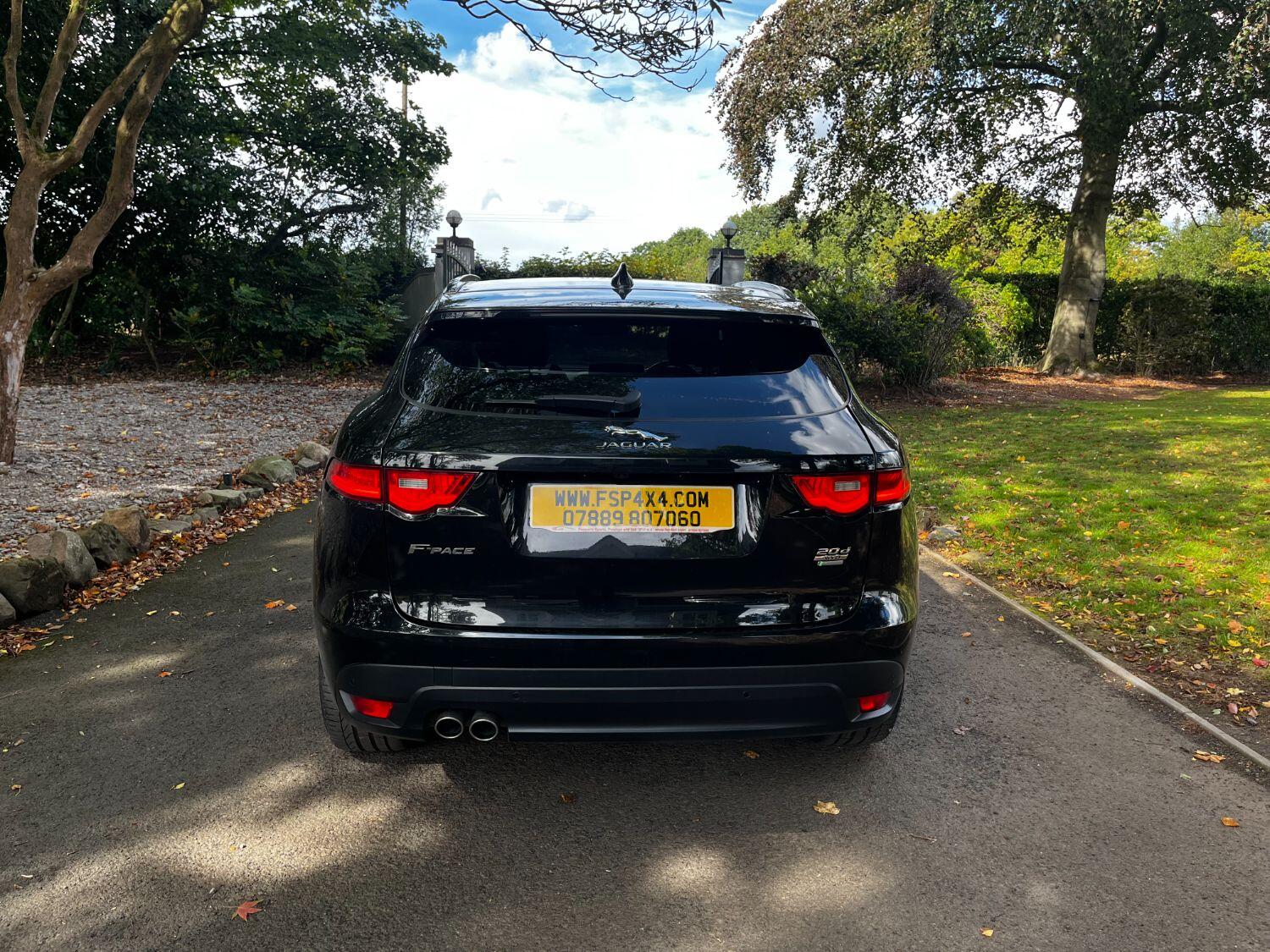 Used Jaguar F-Pace 2017 for sale - 76063828: Photo 8