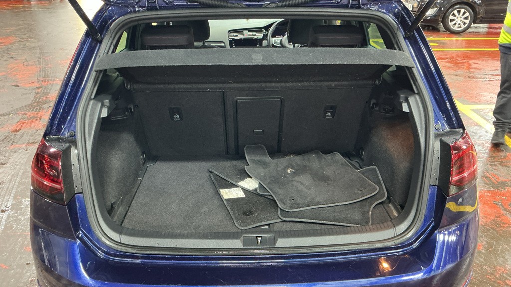 Used Volkswagen Golf 2019 for sale - 76748255: Photo 11