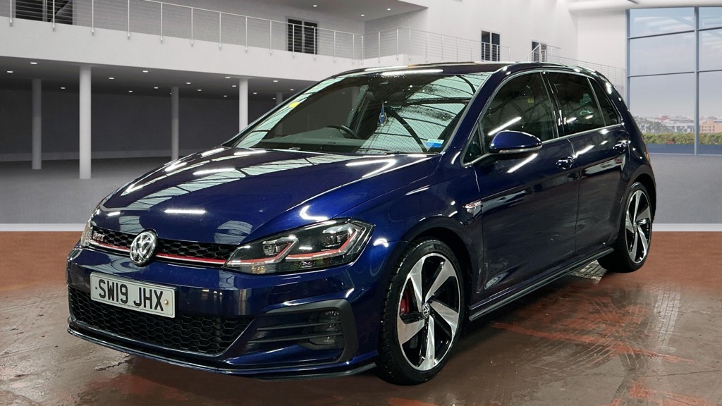 Used Volkswagen Golf 2019 for sale - 76748255: Photo 2