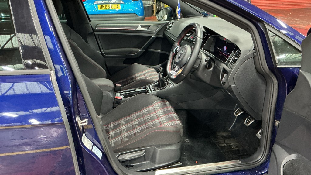 Used Volkswagen Golf 2019 for sale - 76748255: Photo 7