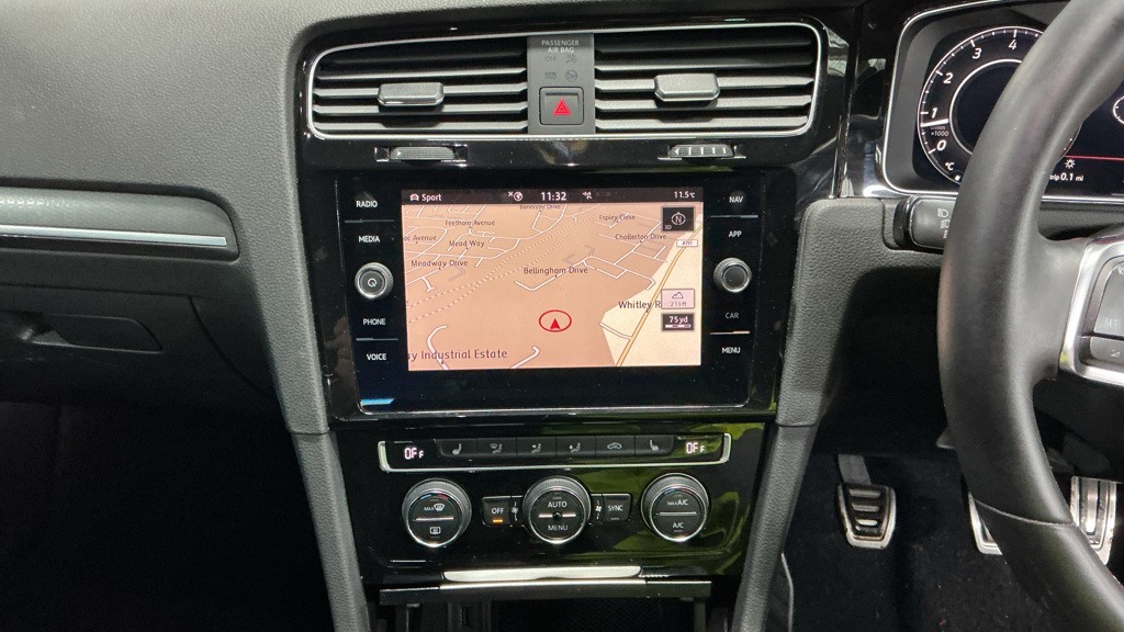 Used Volkswagen Golf 2019 for sale - 76748255: Photo 9