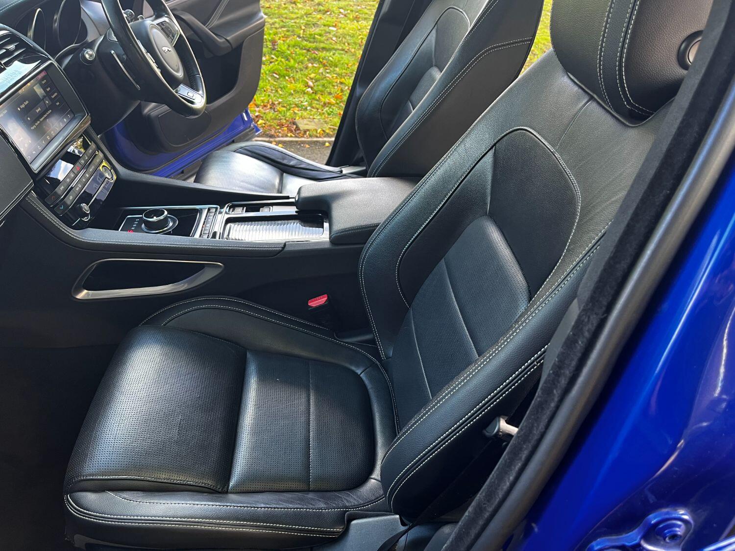 Used Jaguar F-Pace 2018 for sale - 76794638: Photo 13