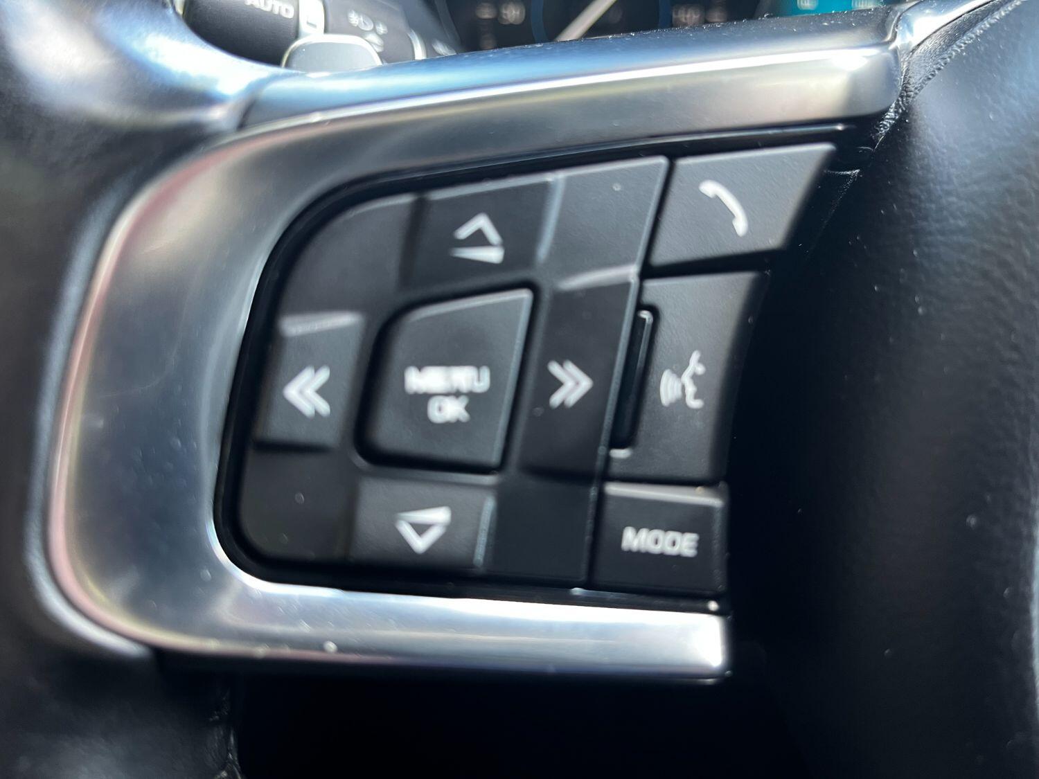 Used Jaguar F-Pace 2018 for sale - 76794638: Photo 22