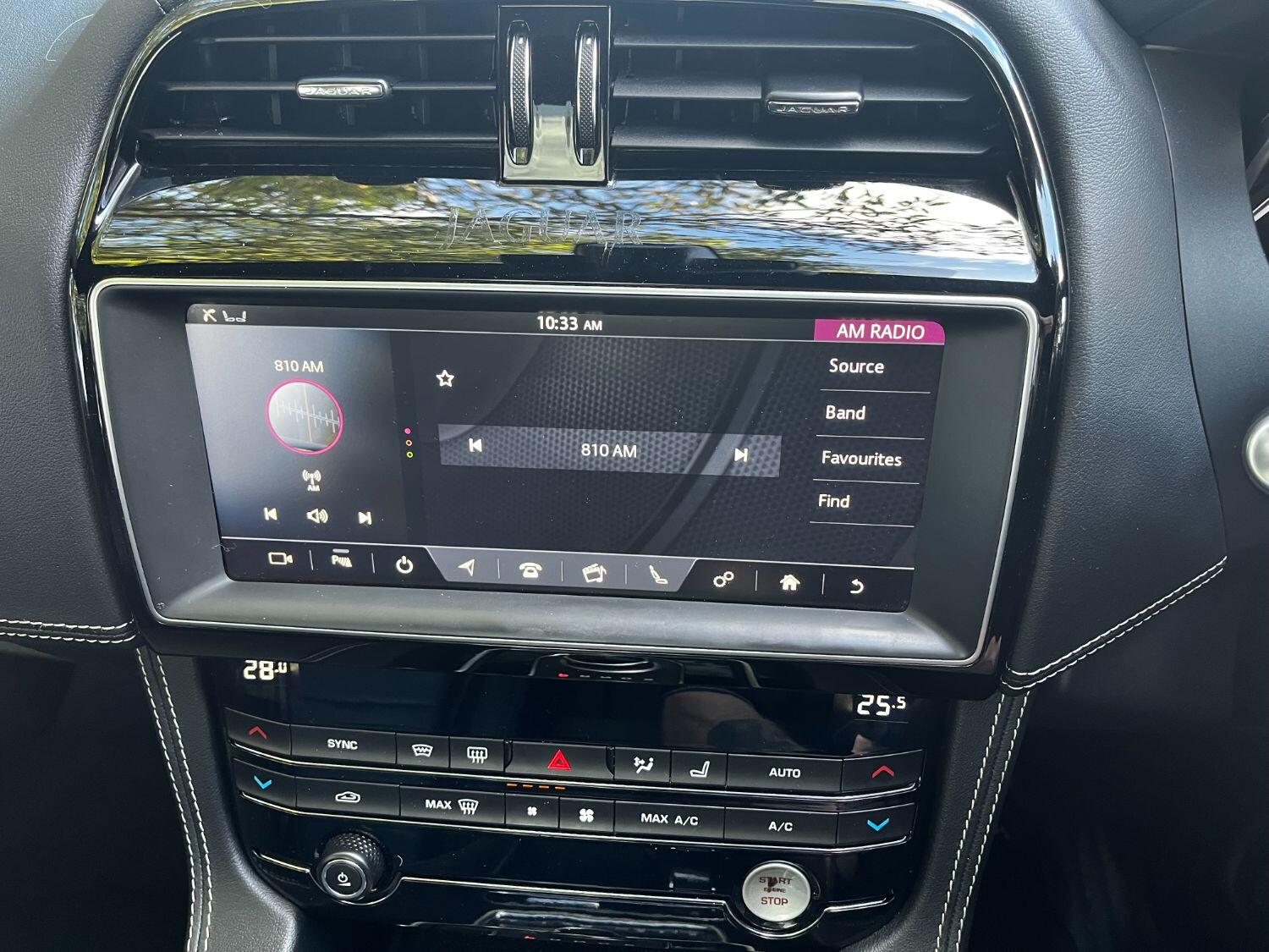 Used Jaguar F-Pace 2018 for sale - 76794638: Photo 31