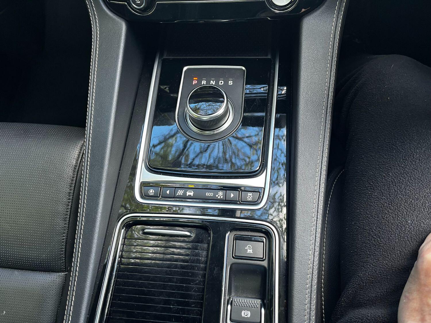 Used Jaguar F-Pace 2018 for sale - 76794638: Photo 35