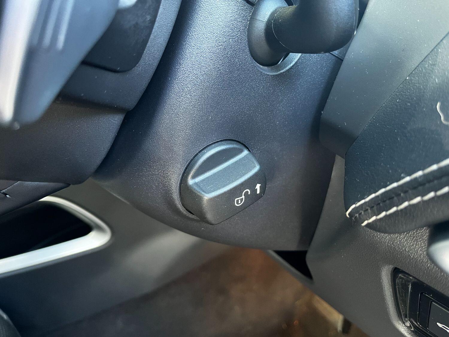 Used Jaguar F-Pace 2018 for sale - 76794638: Photo 37