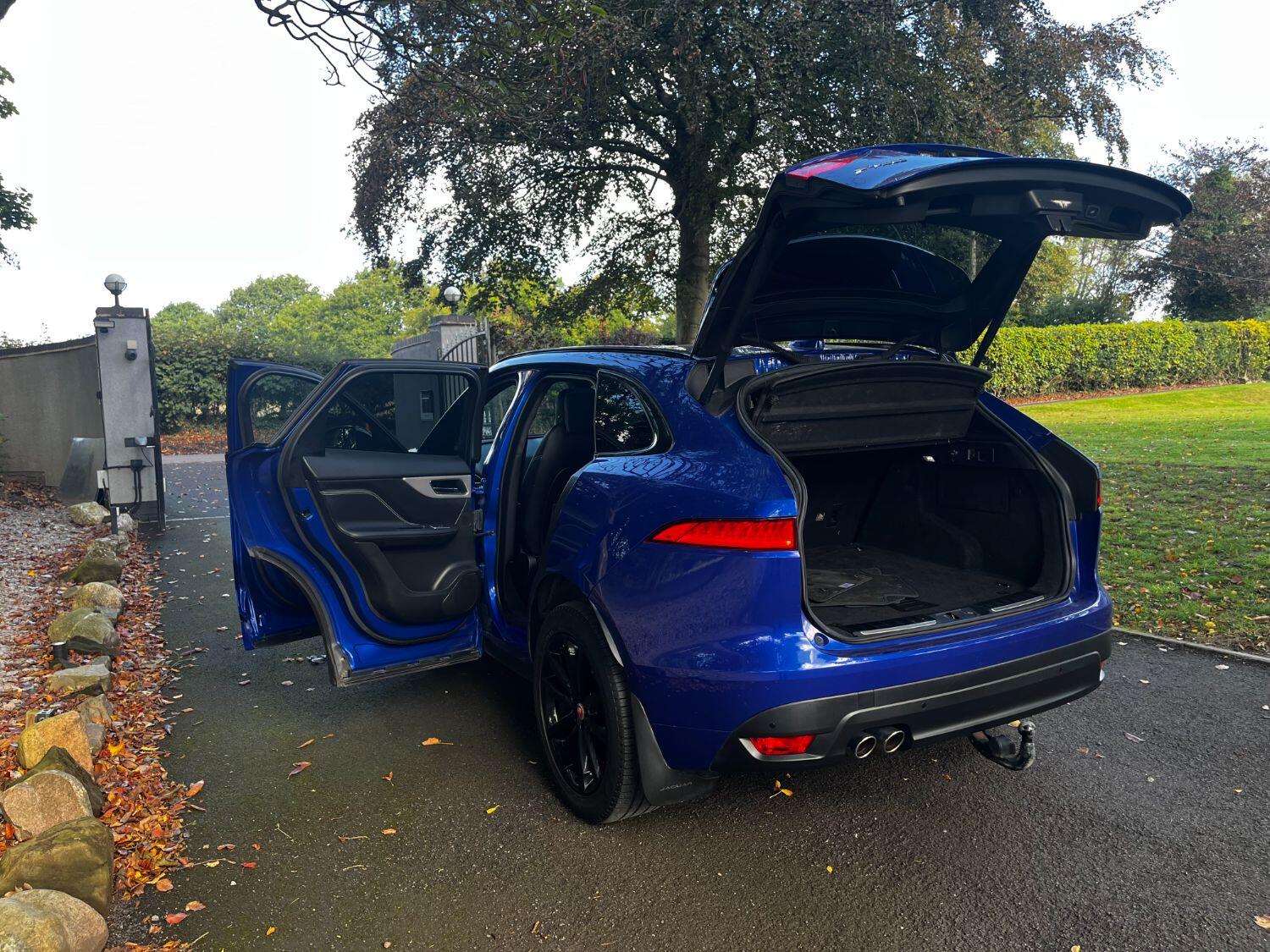 Used Jaguar F-Pace 2018 for sale - 76794638: Photo 38