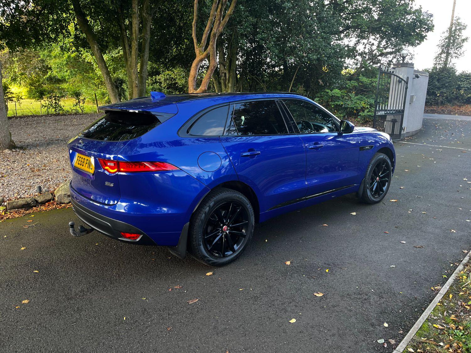 Used Jaguar F-Pace 2018 for sale - 76794638: Photo 4