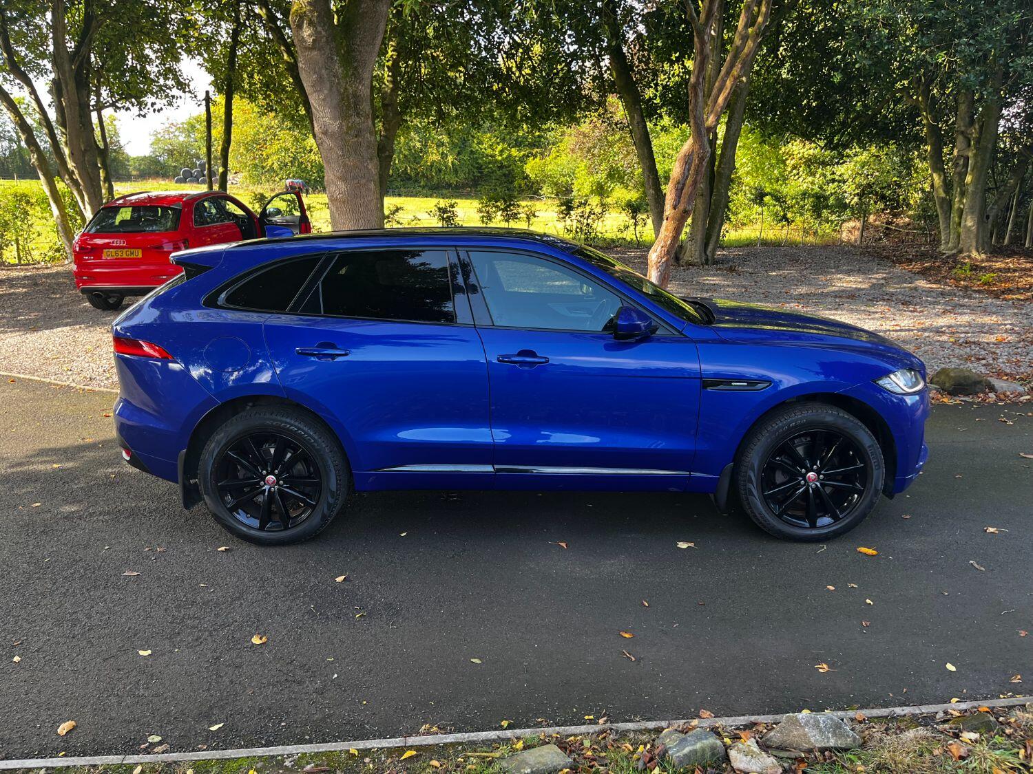 Used Jaguar F-Pace 2018 for sale - 76794638: Photo 6
