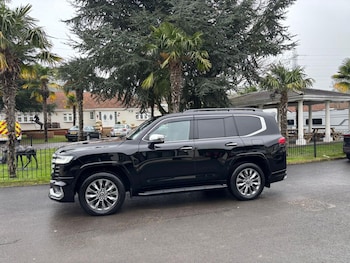 Used Toyota Land Cruiser 2024 for sale - 77251261: Photo