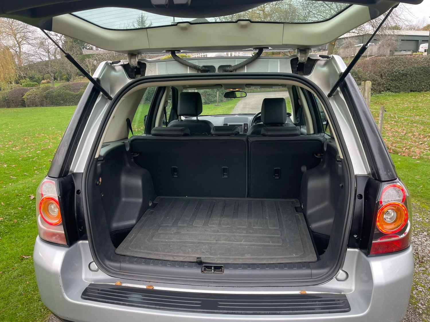 Used Land Rover Freelander 2 2013 for sale - 76618619: Photo 11