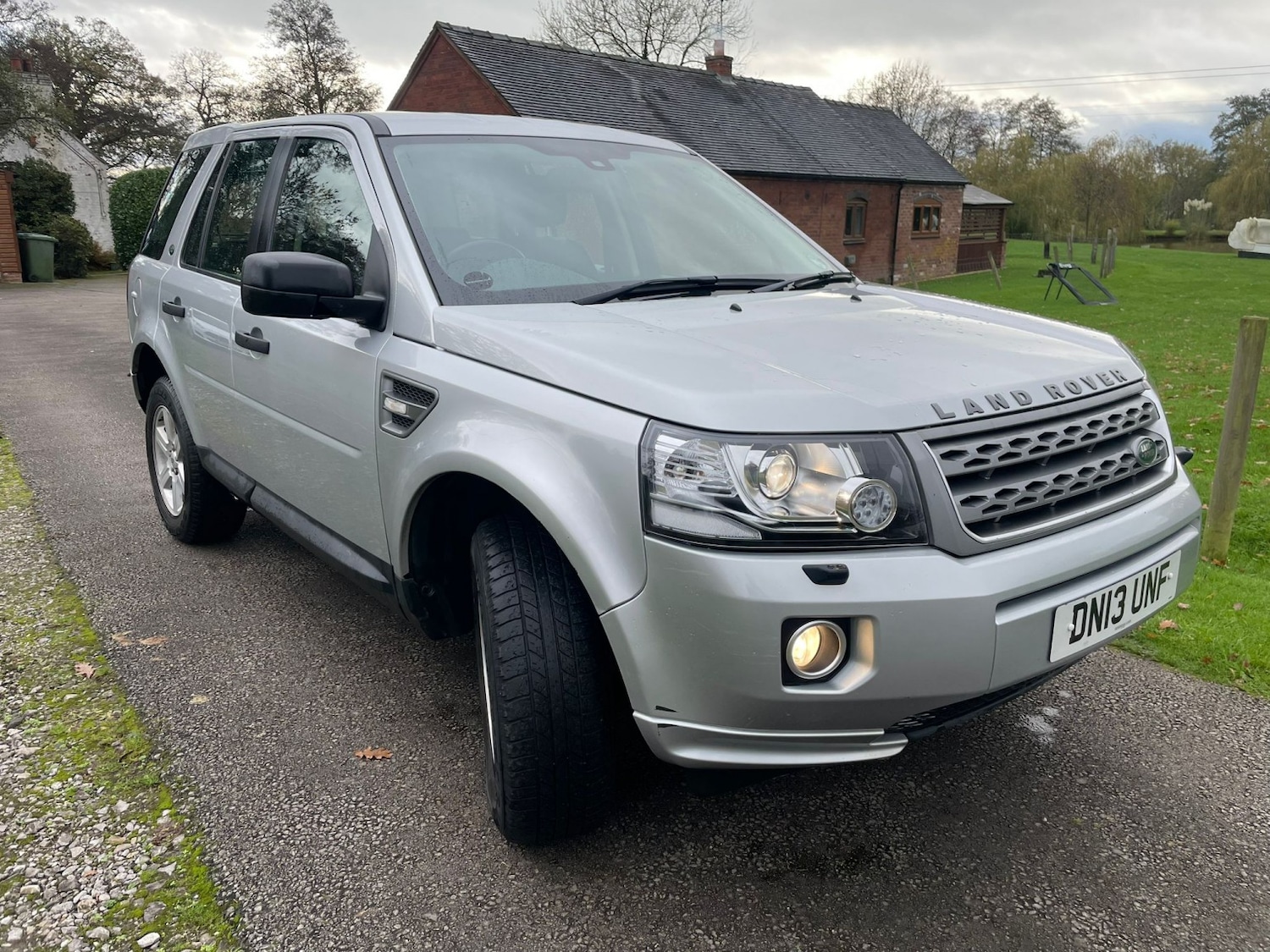 Used Land Rover Freelander 2 2013 for sale - 76618619: Photo 2