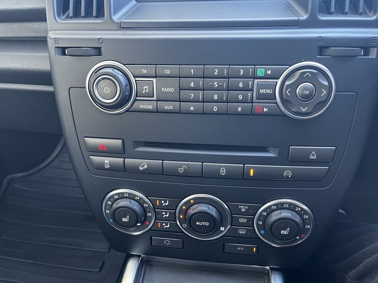 Used Land Rover Freelander 2 2013 for sale - 76618619: Photo 24