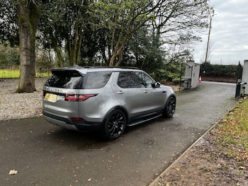 Used Land Rover Discovery 2019 for sale - 78268142: Photo