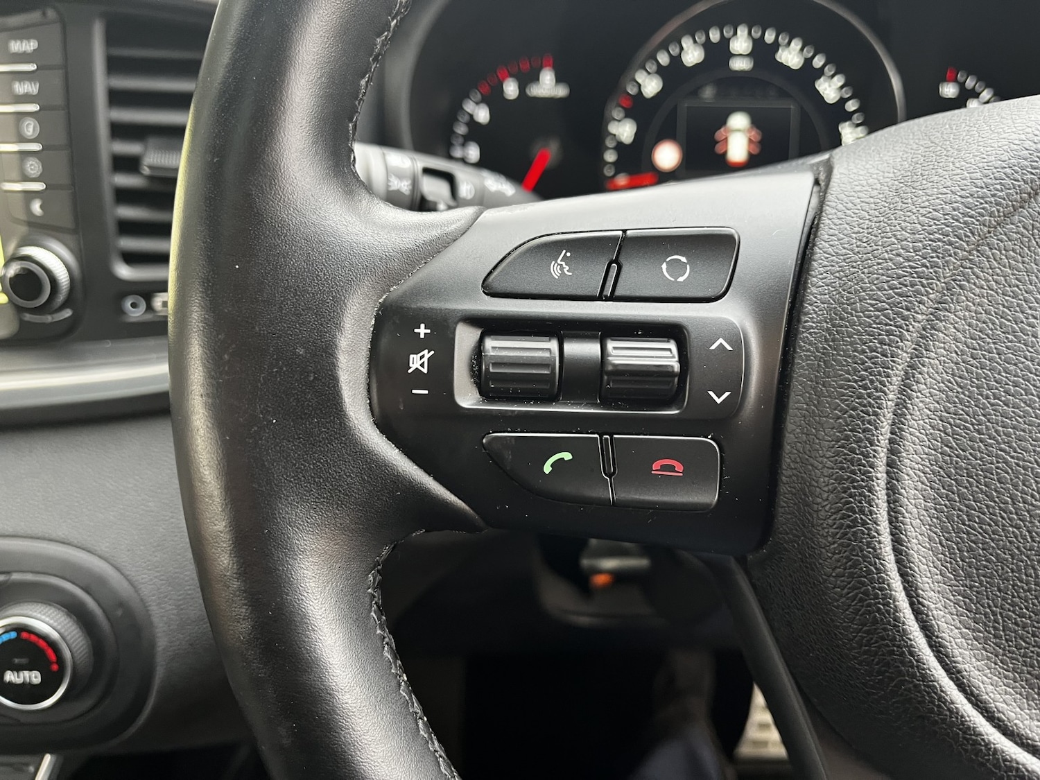 Used Kia Sorento 2016 for sale - 76769493: Photo 24