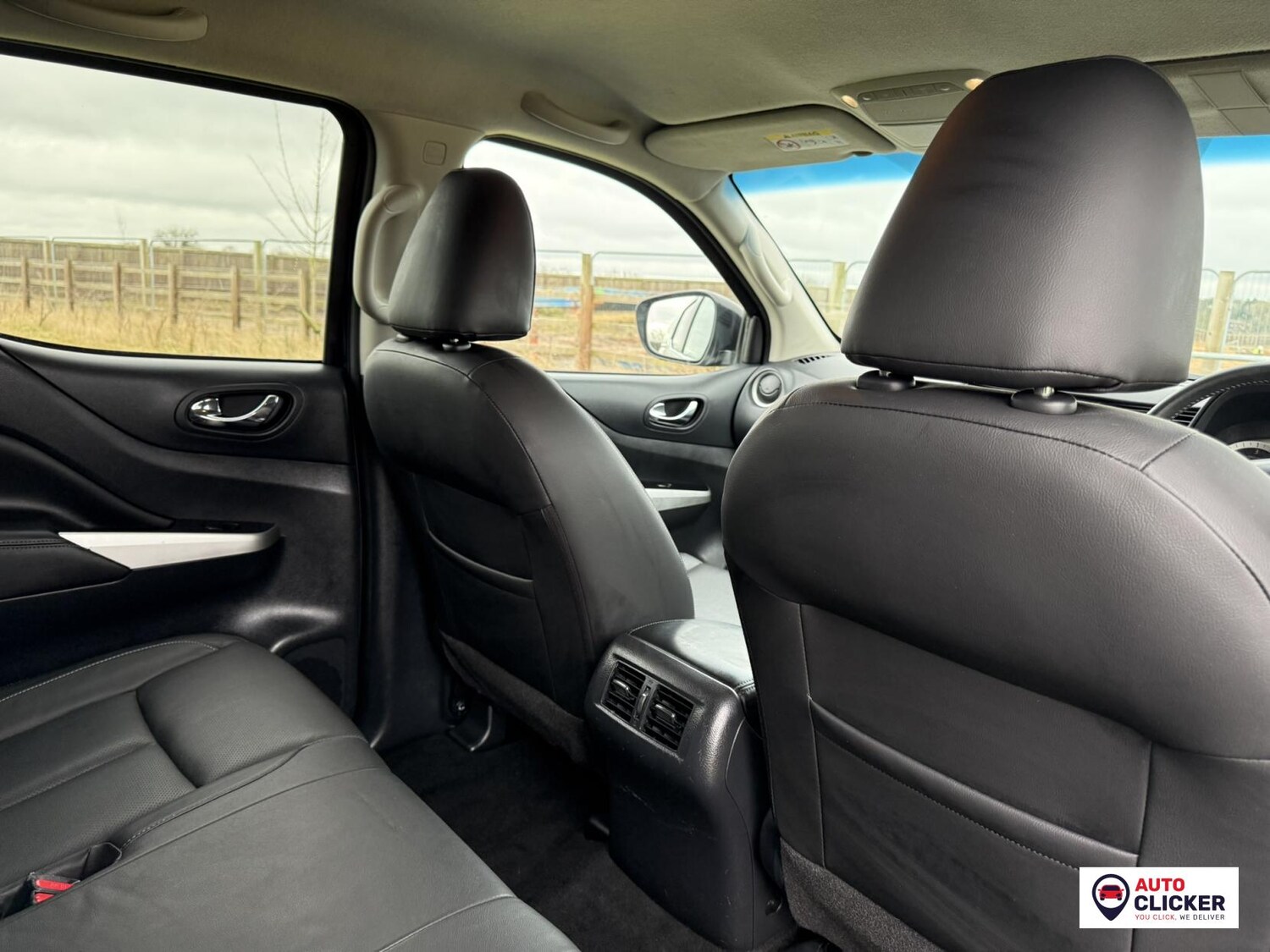 Used Nissan Navara 2017 for sale - 77918188: Photo 34