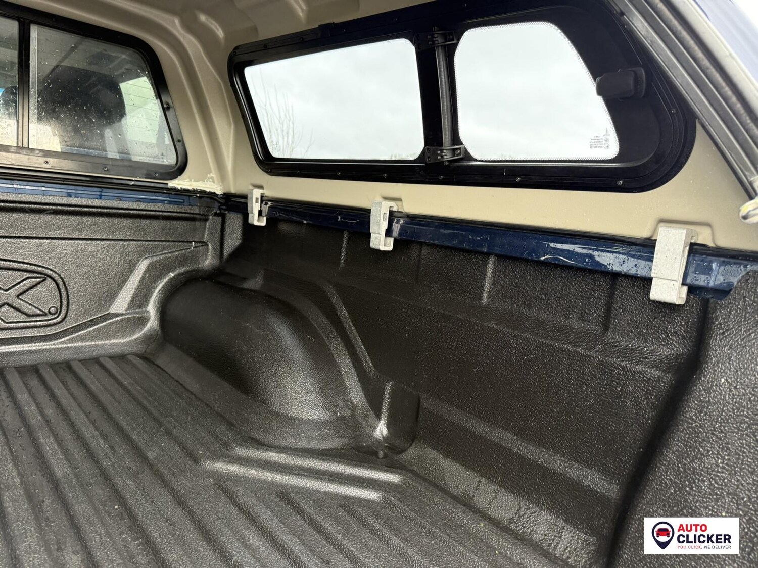 Used Nissan Navara 2017 for sale - 77918188: Photo 40