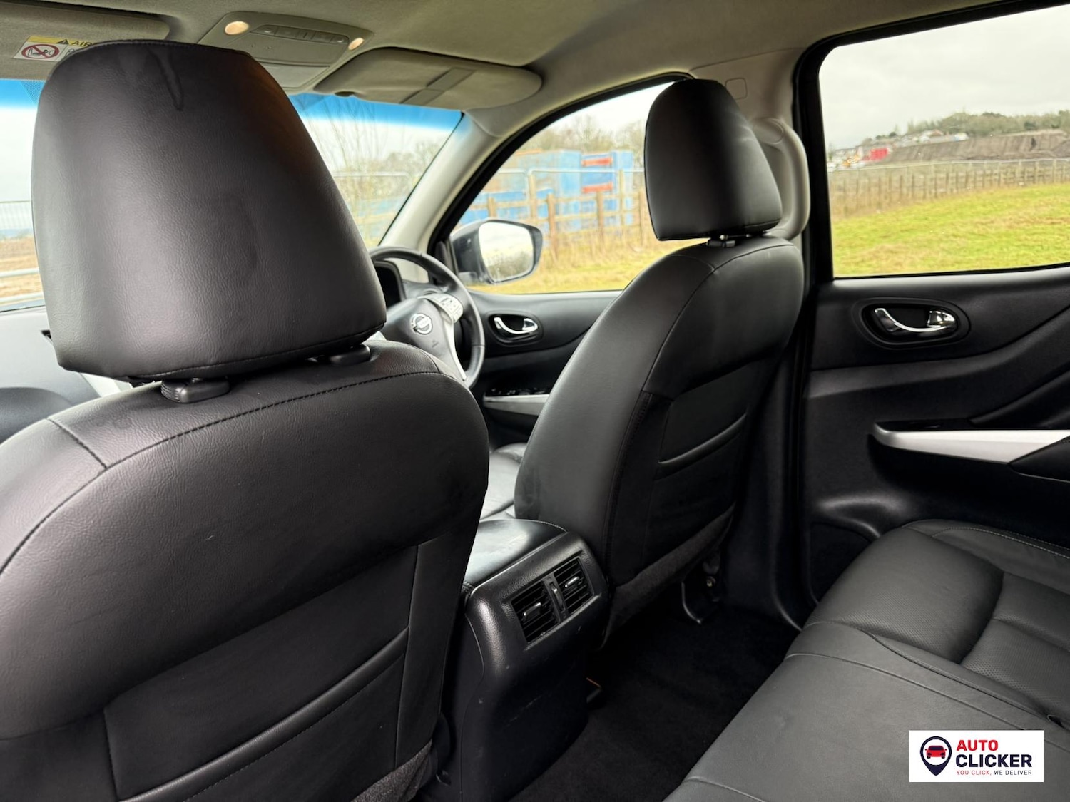 Used Nissan Navara 2017 for sale - 77918188: Photo 42