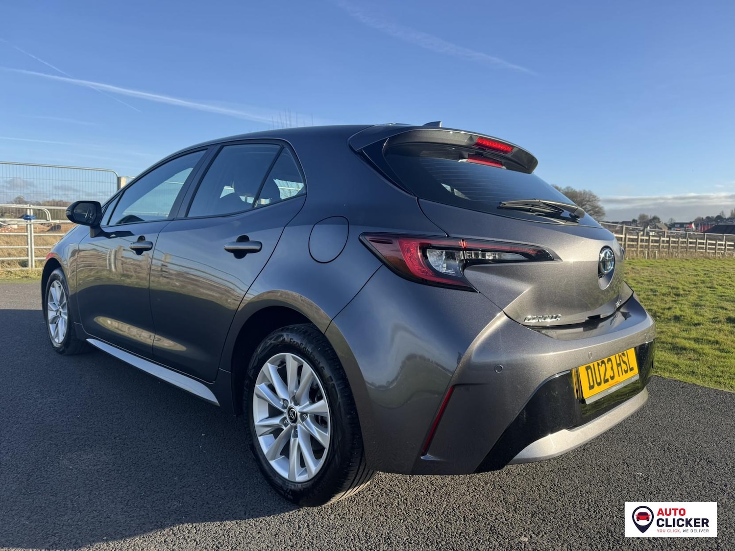 Used Toyota Corolla 2023 for sale - 76304433: Photo 9